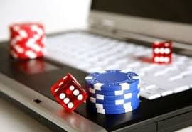 MM999 Live Casino မိုဘိုင်းဖြင့် ကစားနေသောပုံ